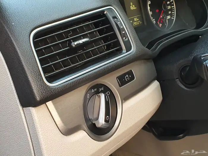 فلوكس واجن 2016 للبيع أو بدل بتيوتا كرولا أو كامري أو يارس 13