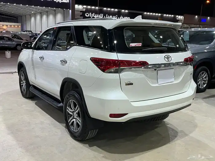 فورتشنر 2021 سعودي مخزن 6 سلندر دبل VX1 4