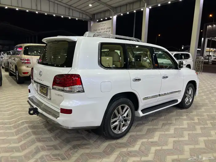 لكزس 2015 بريمي كلاسك ماشي 129 الف قمة فالنظافة السعر 170 5