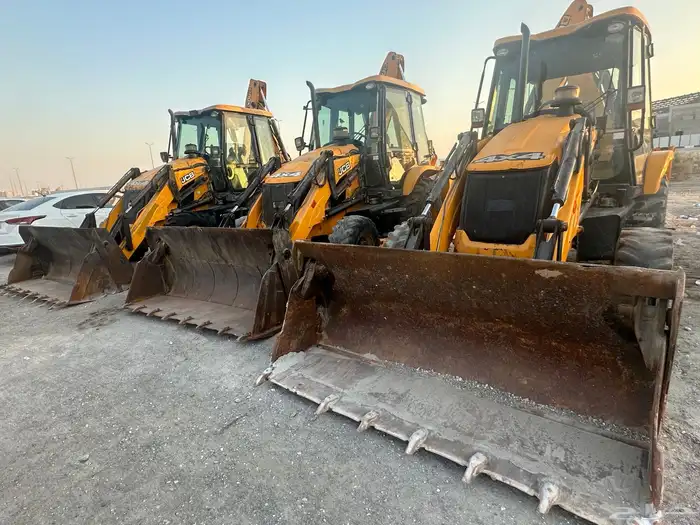 جي سي بي عرجاء ستة موديلات متفرقة 1