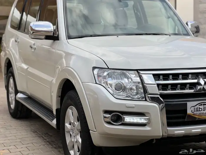 باجيرو 2022 بنزين فل كامل نظيف جدا لدى قمة الاطلال 8