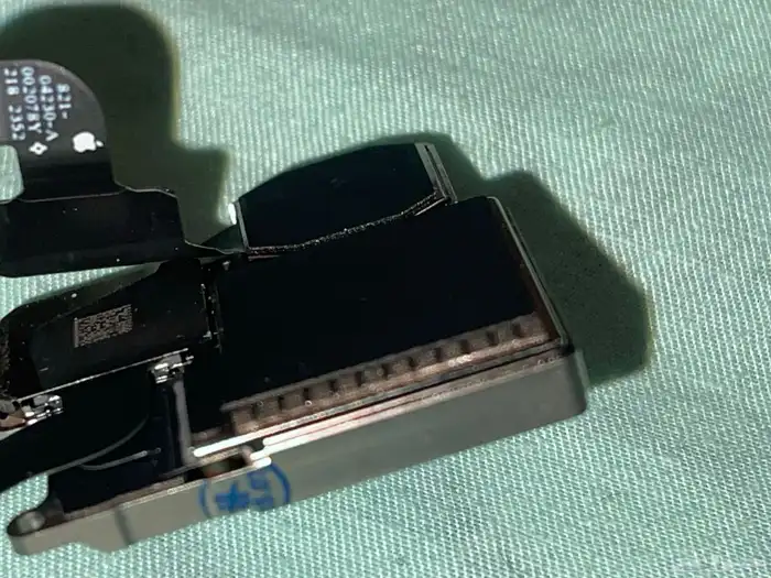 البيع كيمره ايفون 15برو اصلي وكاله 3