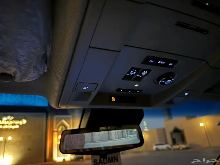 اسكاليد 2019 بريميوم (ملكي) الجميح نظيف جدا 39