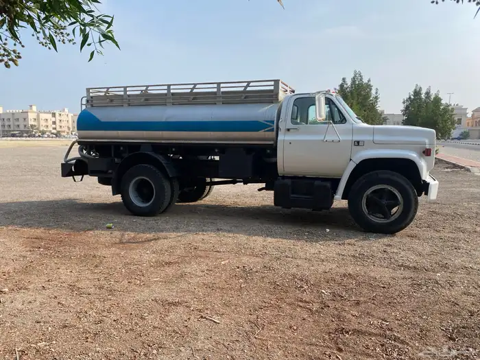 وايت ماء مديل 82 مسقط للبيع 2