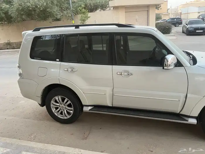 جيب باجيرو ميتسوبيشي للبيع 2020 7