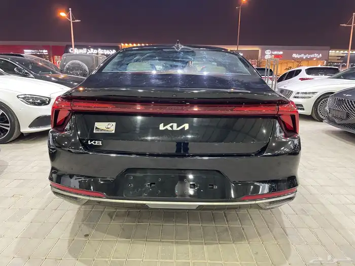 كيا كي 8 2022 نصف فل ( بنزين) 2.5L 6