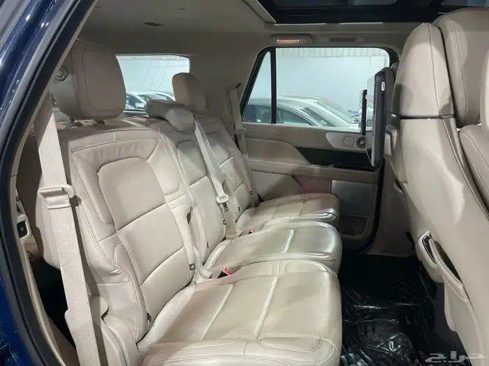 لنكولن نافيجتور 2018 18