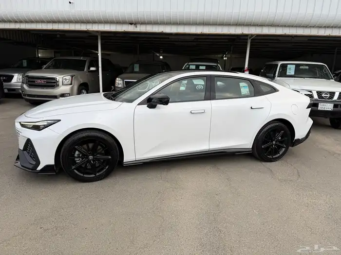 شانجان 2025 يوني V اعلى فئة سبورت 1