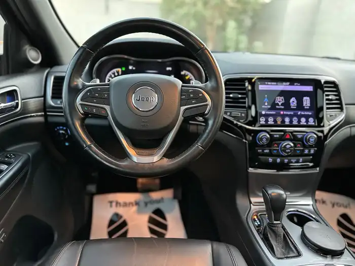 جيب شروكي جراند S فل كامل العداد 81 الف 2020 23