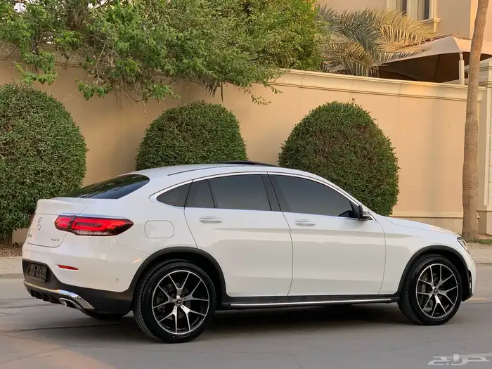مرسيدس GLC200 موديل 2020 بحالة الوكاله ممشى 64 الف 6