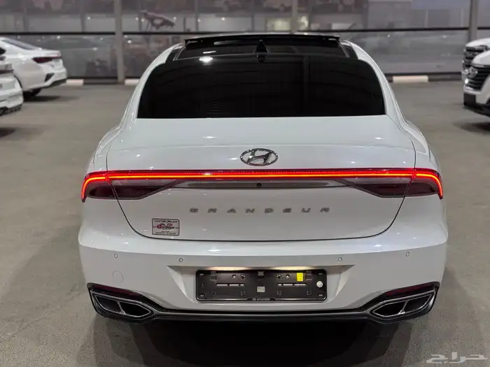 ازيرا 2020 فل كامل اعلى فئه ( 6 سلندر ) بدي وكاله 5