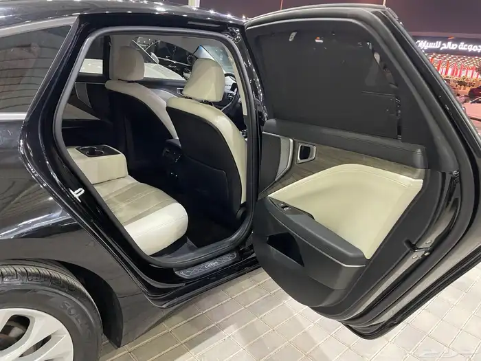 كيا كي 8 2022 نصف فل ( بنزين) 2.5L 9