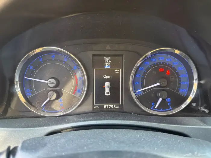 تويوتا كورولا فل كامل بصمه 2019 ممشي 68 8