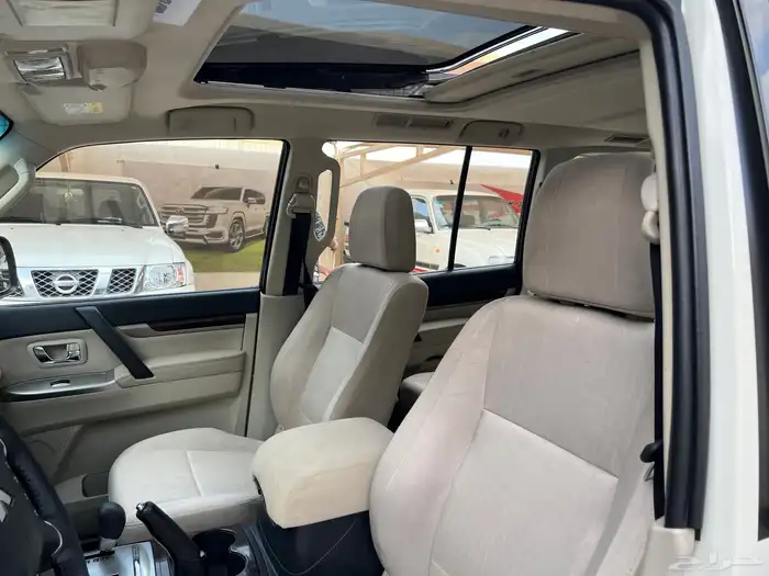 باجيرو 2022 بنزين فل كامل نظيف جدا لدى قمة الاطلال 46