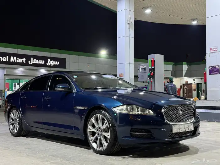 جاكوار XJL Portfolio 2012 فل اطلبية تنفس طبيعي بحالة الوكالة 14