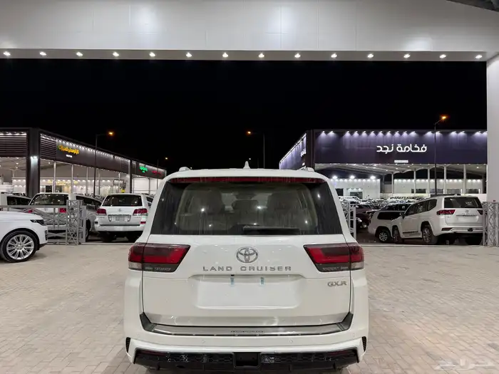 تويوتا لاندكروزر جكسار 2025 اصفار فل الفل تنفس طبيعي 5