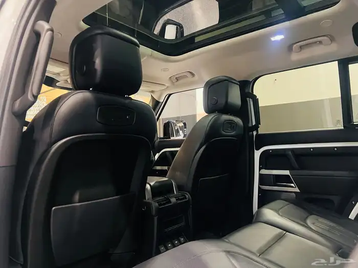 لاند روفر ديفندر 2020 HSE (بحالة ممتازة) 10