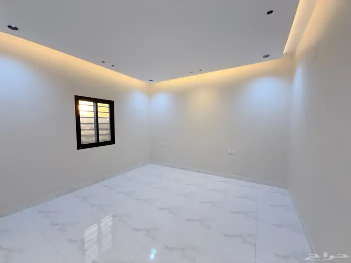 للبيع روف علوي بمدخل سياره تشطيبVipبمساحه346م 17