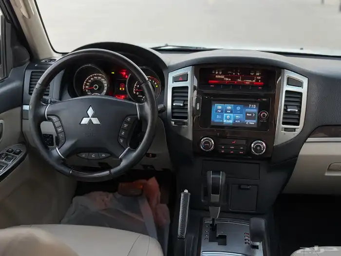 للبيع ميتسوبيشي باجيرو 2019 فل كامل 23