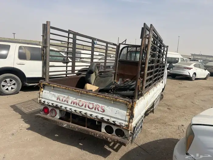 للبيع قطع غيار كيا دينا 1