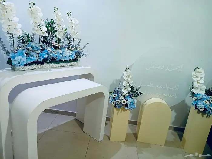 للبيع بسعر جميل عدد اثنين مداخل استقبال مع 5 أنواع ورد 5