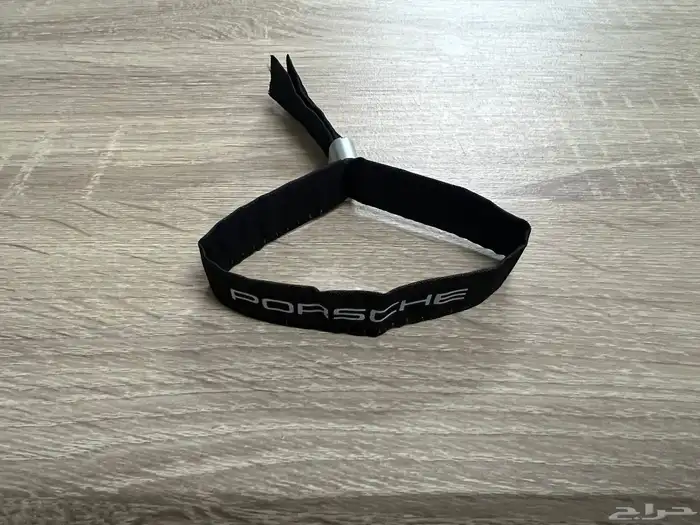 سوار يد من بورشه 0