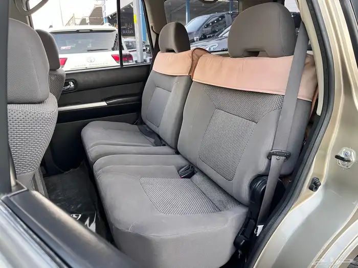 نيسان فتكGL موديل 2016 13