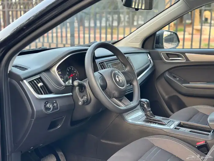 أم جي RX5 MG موديل 2022 سعودي تماتيك 9