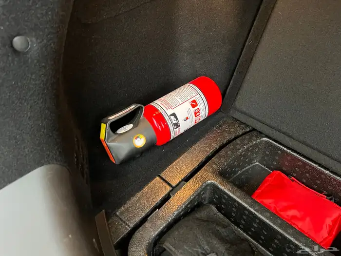 جيلي جيومتري 2024 فل كامل C شبه الاصفار 12