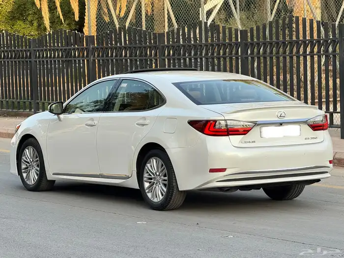 لكزس ES350 2018 سعودي 4
