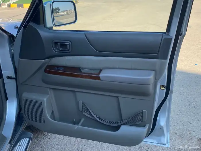 بترول سفاري موديل 2001 فل كامل مكينه 4500 12