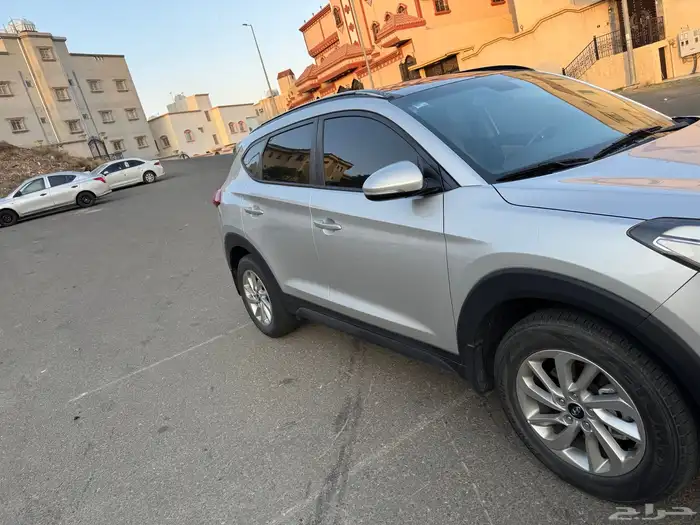 توسان دبل ( بنزين) وكالة 2018 3