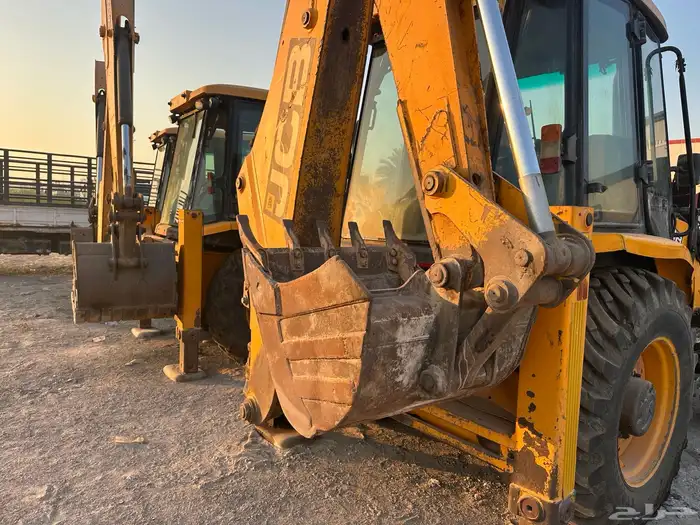 جي سي بي عرجاء ستة موديلات متفرقة 0