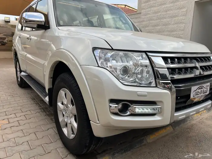 باجيرو 2022 بنزين فل كامل نظيف جدا لدى قمة الاطلال 7