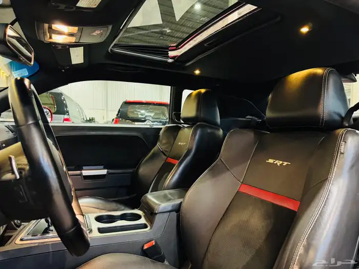 شالينجر SRT8 نظيف جدا سعودي 7