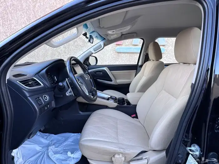 مستبيشي مونتيرو 2022 بحالة ممتازة 19