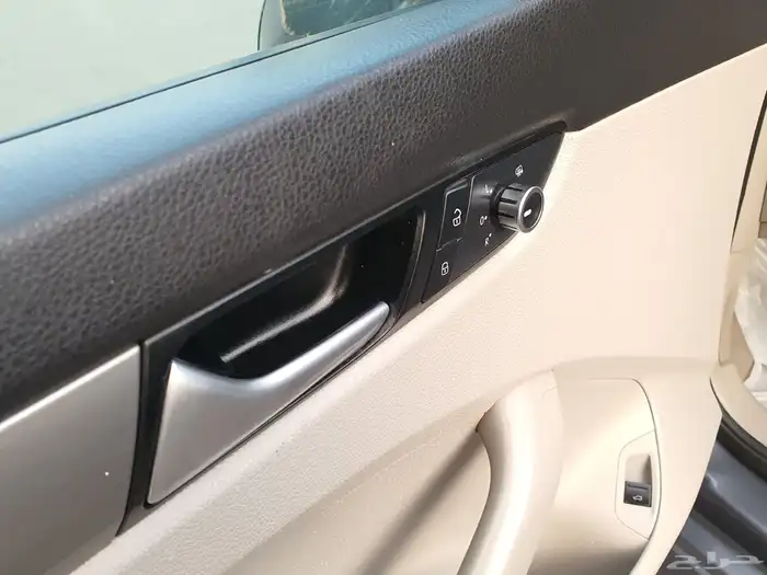 فلوكس واجن 2016 للبيع أو بدل بتيوتا كرولا أو كامري أو يارس 5