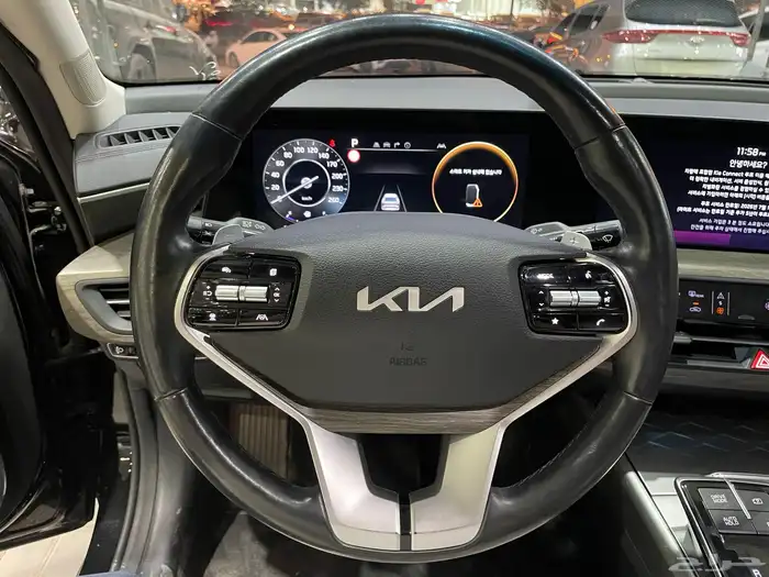 كيا كي 8 2022 نصف فل ( بنزين) 2.5L 22