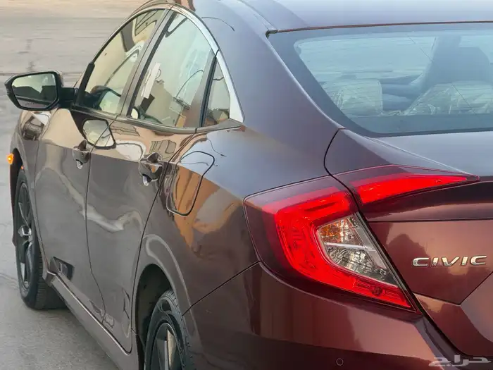 هوندا سيفيك 2020 - لون عنابي 6