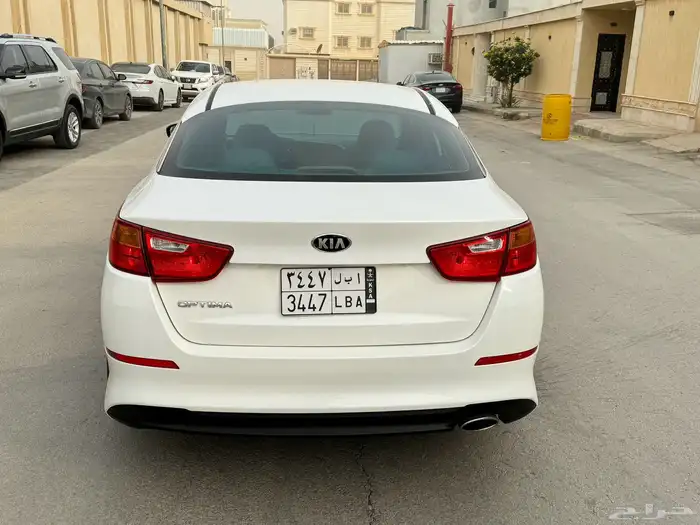 كيا اوبتيما 2015 مكينة 2000 خليجي شبه جديدة 4