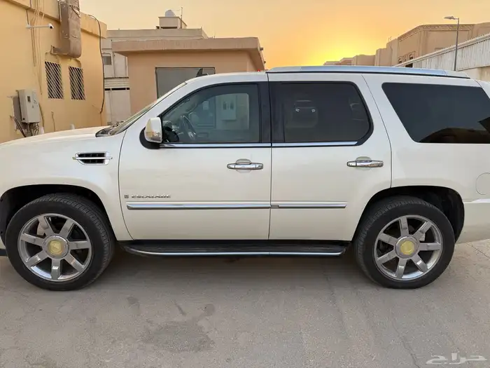 اسكاليد 2007 نظيف 4