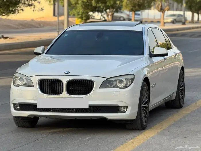 بي ام دبيلو 730 2011 4