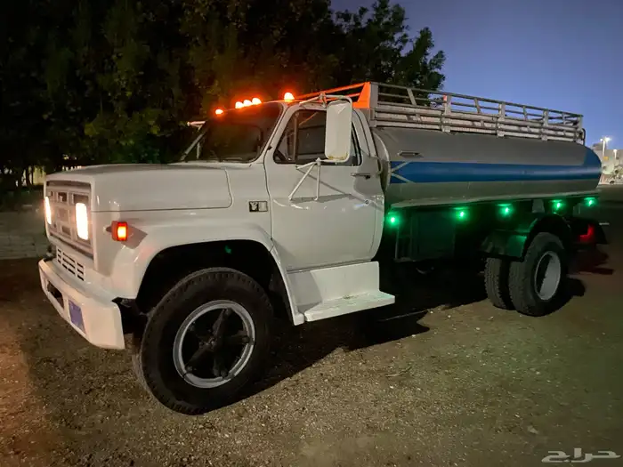 وايت ماء مديل 82 مسقط للبيع 35