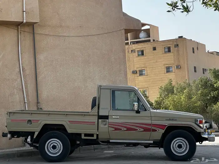 تويوتا شاص 2006 مخزن ممشى ( 79 ) 6