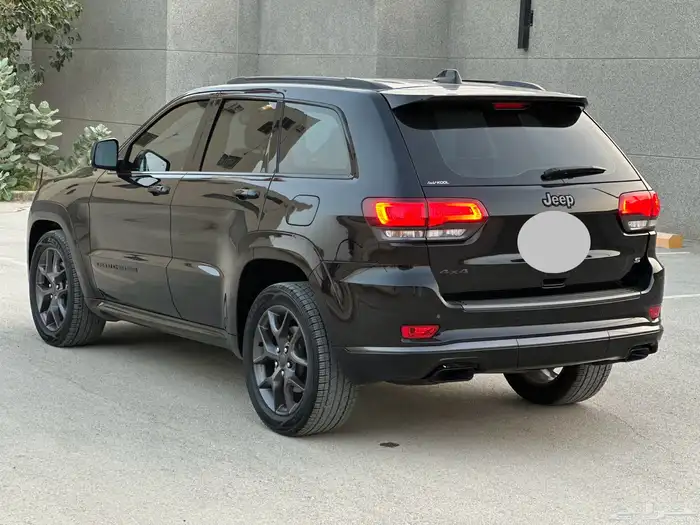 جيب شروكي جراند S فل كامل العداد 81 الف 2020 5