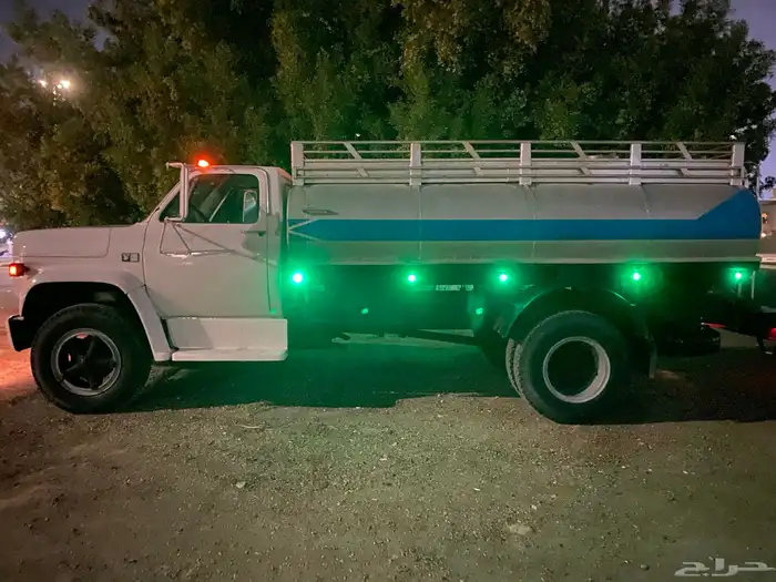 وايت ماء مديل 82 مسقط للبيع 33