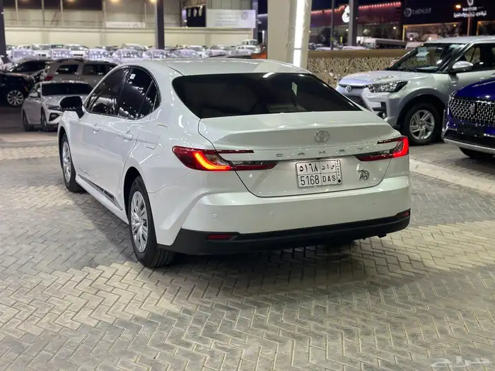 تويوتا كامري موديل2025 ماشي6000 استندر كويتي 4