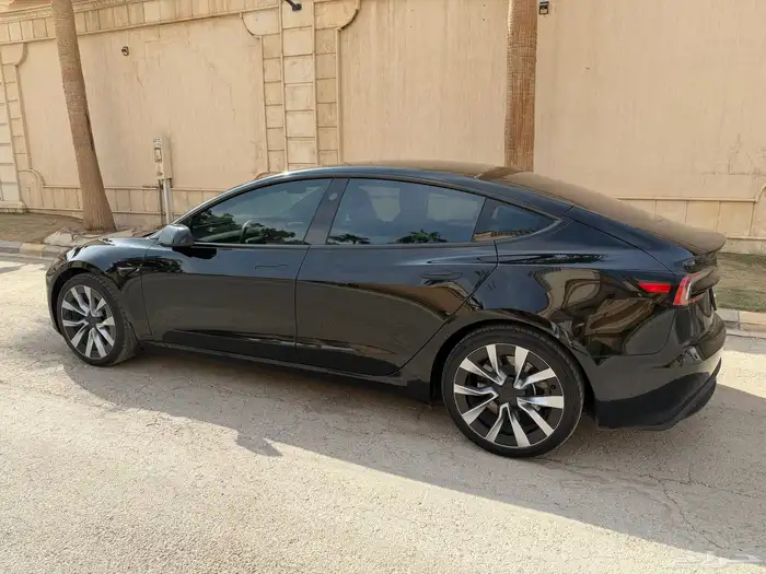 تسلا هاي لاند دفع رباعي Dual motor long range 4