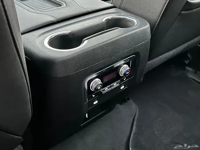 جي ام سي يوكن 2023 - AT4 27