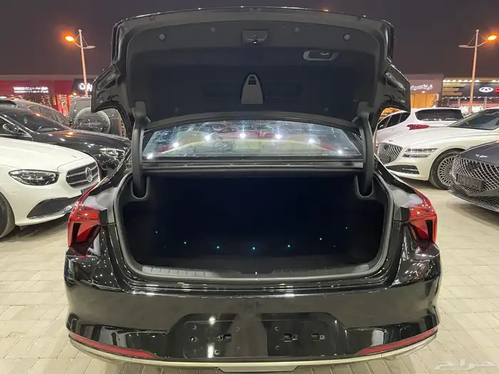 كيا كي 8 2022 نصف فل ( بنزين) 2.5L 30
